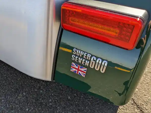 SUPER SEVEN 600 CLASSIC EDITION